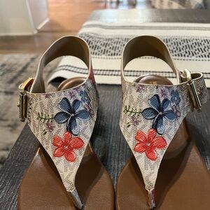 Authentic Michael Kors, sandals